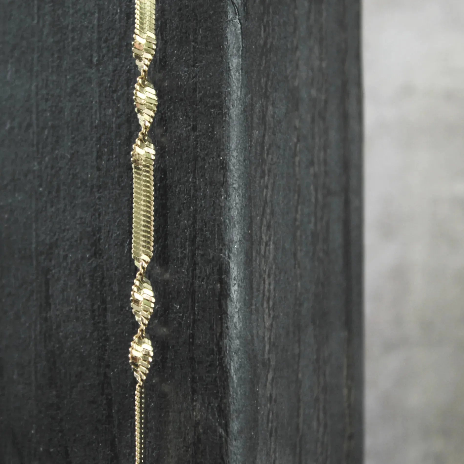 Passion Waterproof Twisted 2mm Herringbone Bracelet 18K Gold Plating, Dansk Copenhagen