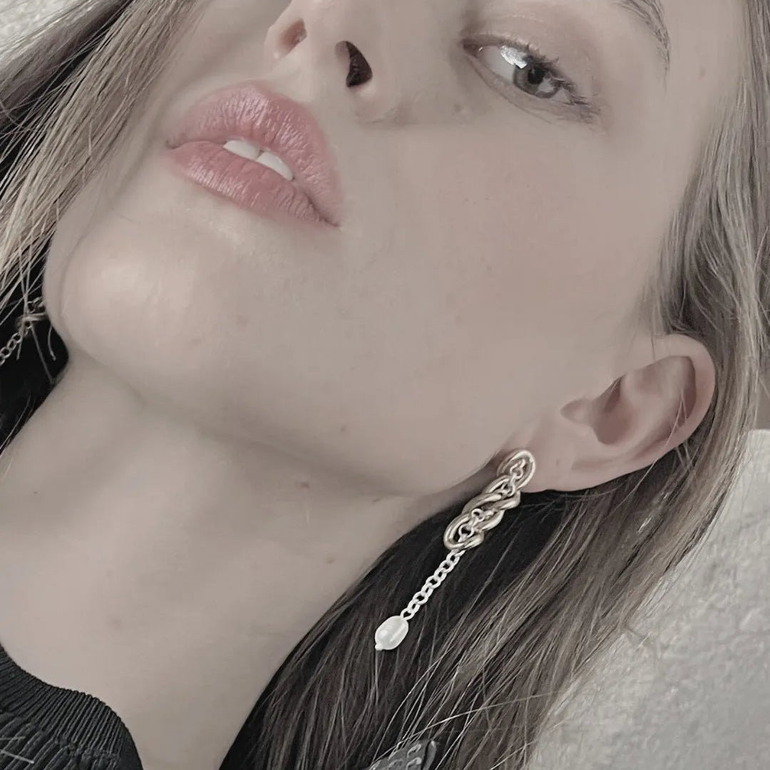 How to Style Statement Earrings With Ease - DNSK Copenhagen