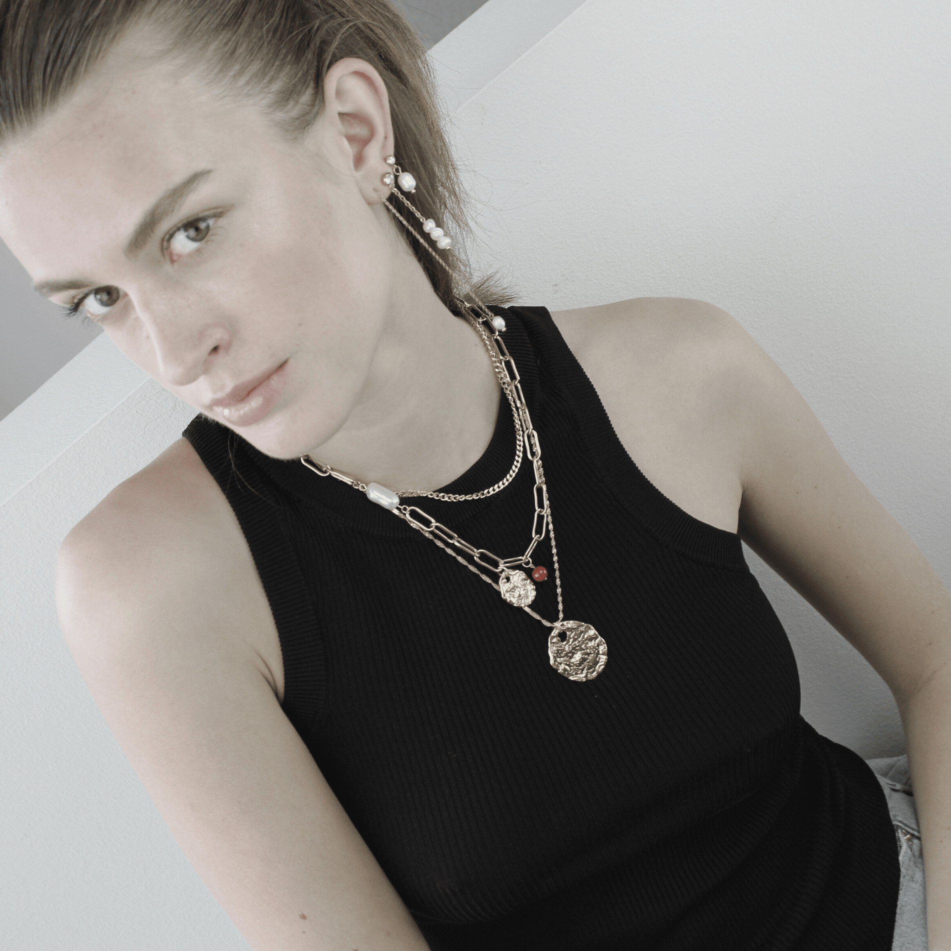 TREND ALERT: The art of layering necklaces - DNSK Copenhagen