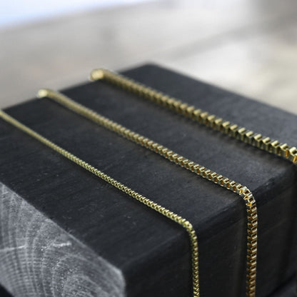 Passion Waterproof Long Box Chain Necklace 55 cm 18K Gold Plating I Dansk Copenhagen