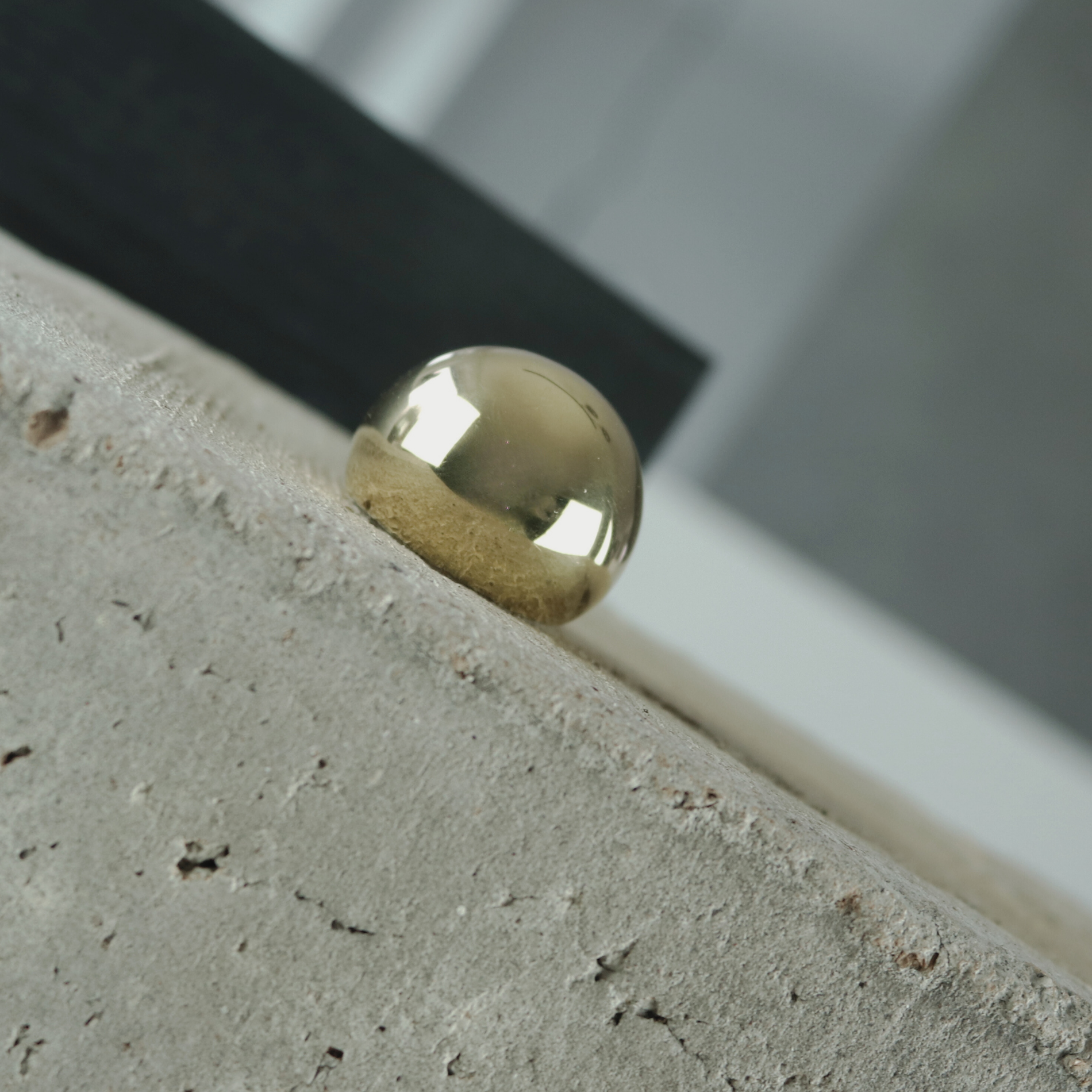 Courage Waterproof Chunky Sphere Statement Ring 18K Gold Plating I Dansk Copenhagen
