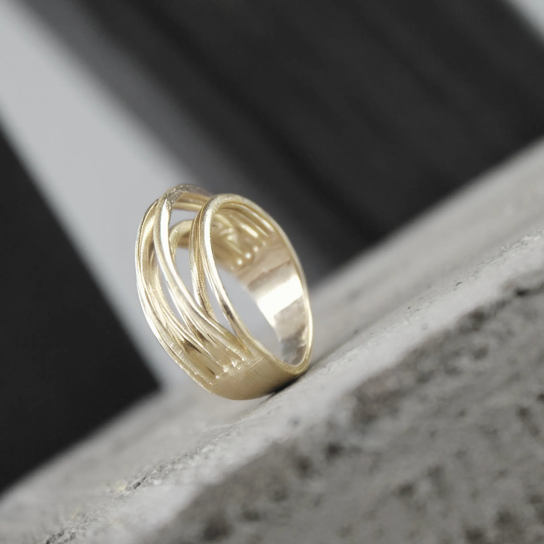 Tara Slim Wrap It Ring Gold Plating - DANSK Copenhagen