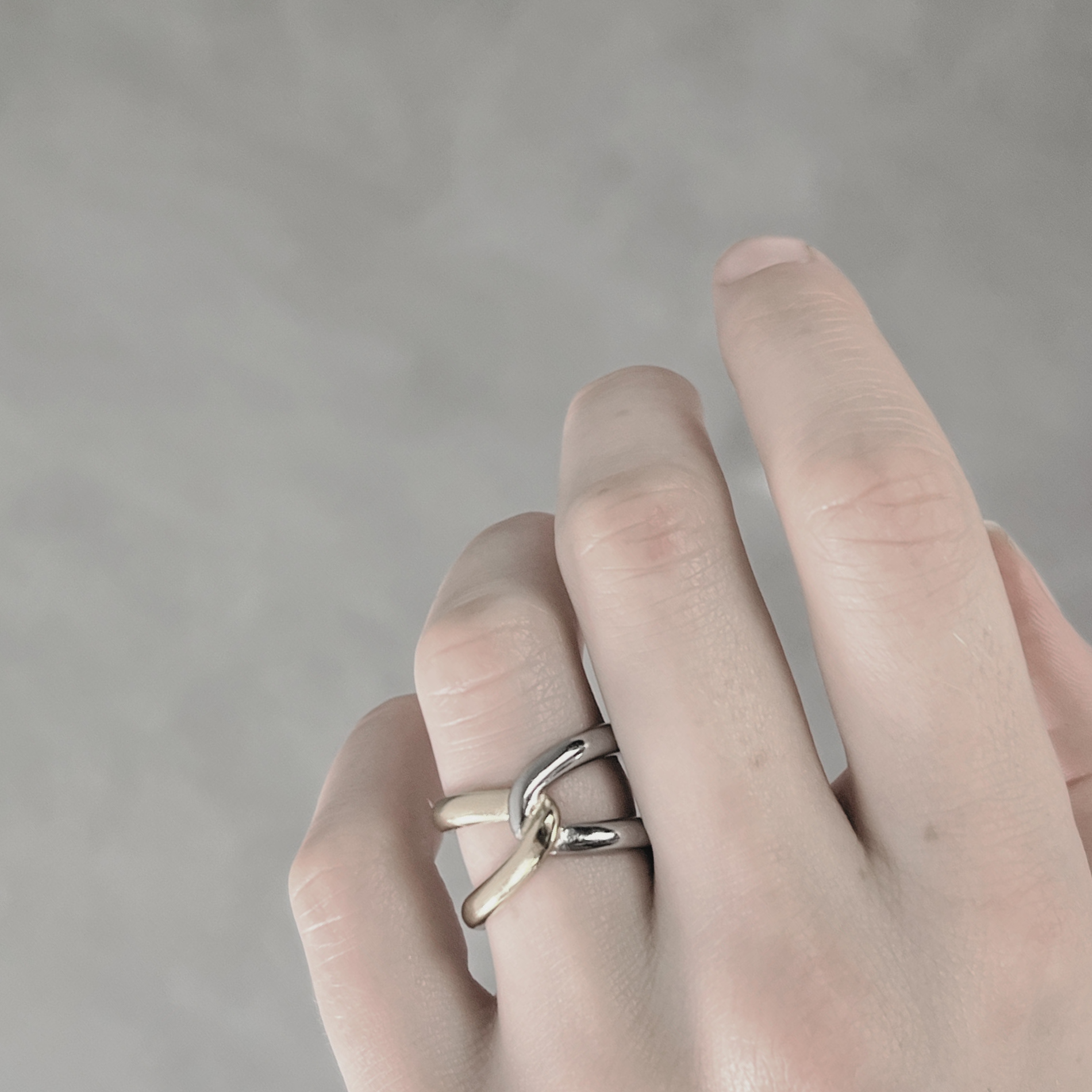 Passion Waterproof 2-Tone Knot Ring 18K Gold Plating, DNSK Copenhagen