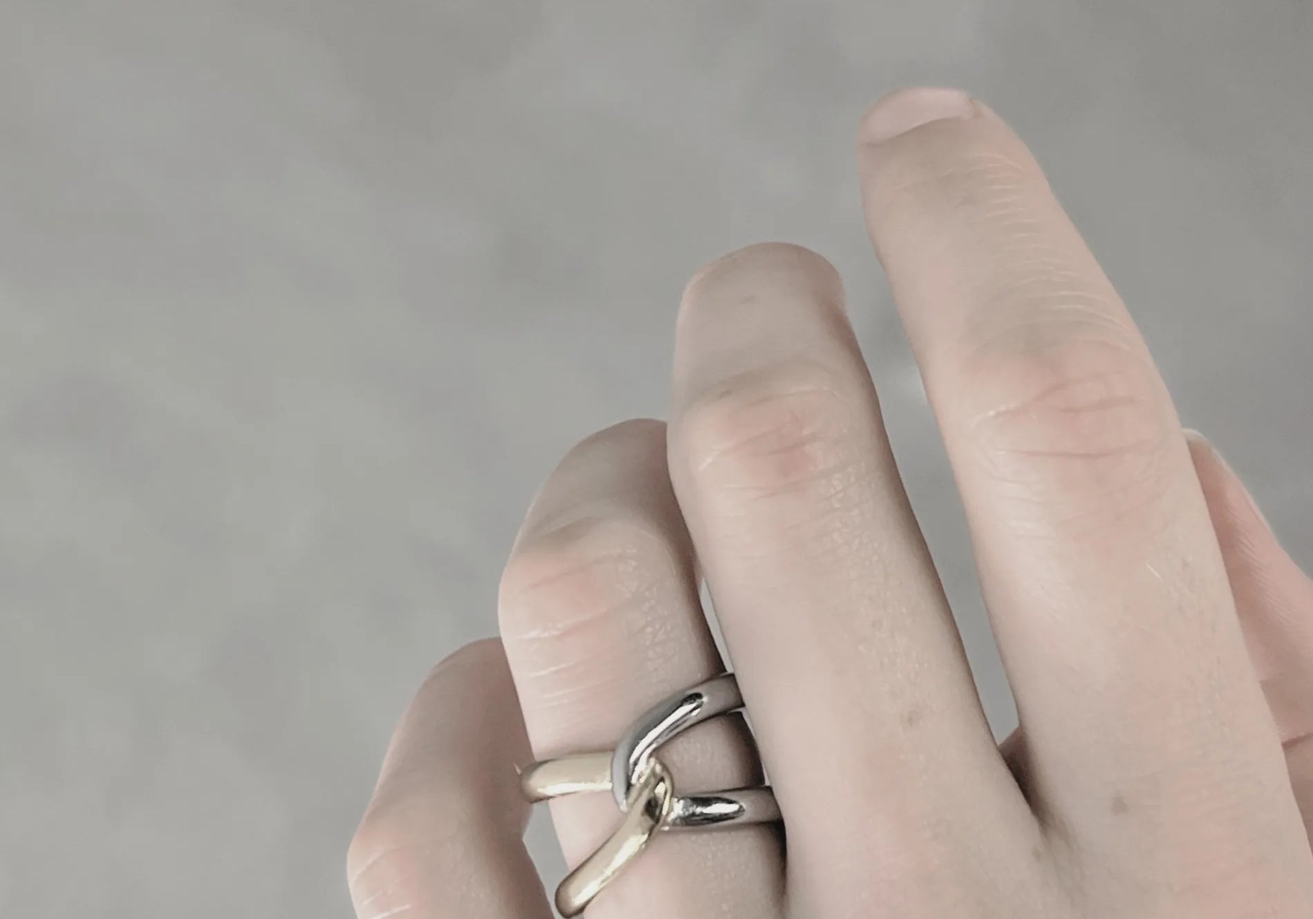Passion Waterproof 2-Tone Knot Ring 18K Gold Plating, DNSK Copenhagen
