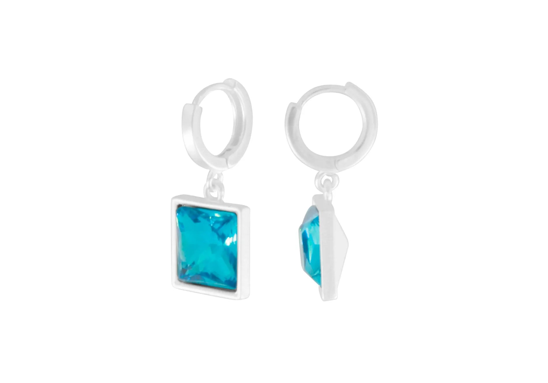 Audrey IN:STORE Sapphire Huggie Earring Silver Plating, DNSK Copenhagen