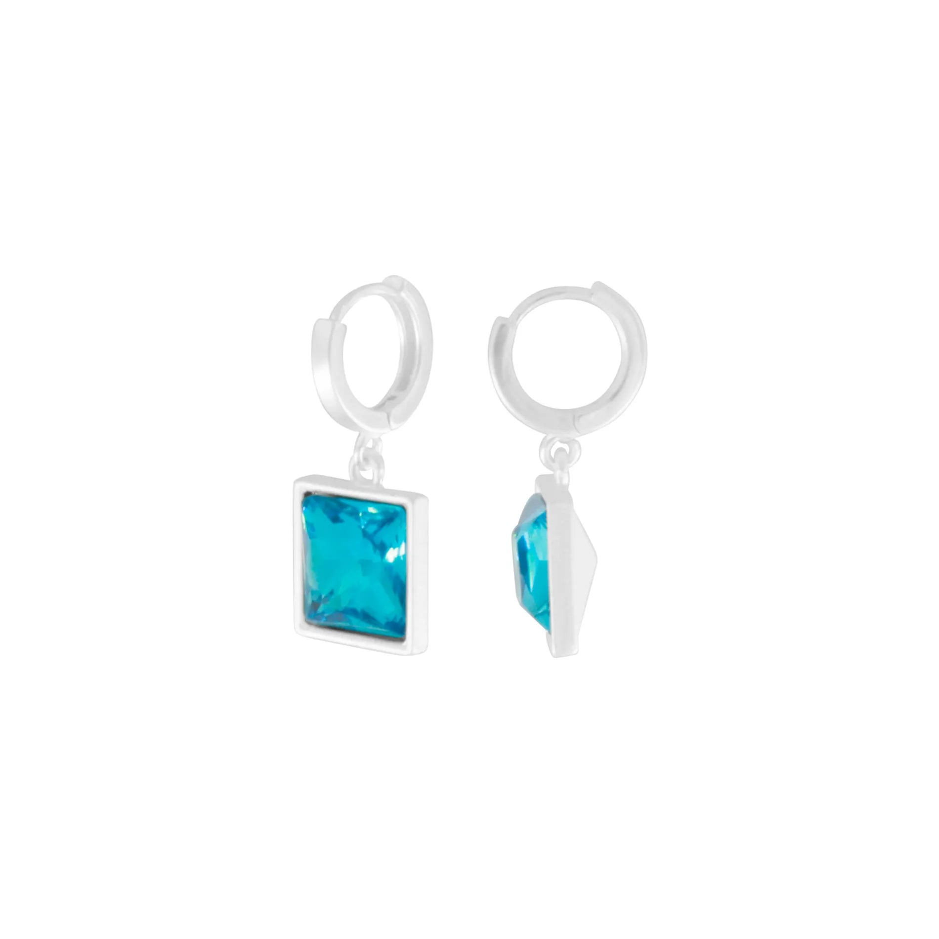 Audrey IN:STORE Sapphire Huggie Earring Silver Plating, DNSK Copenhagen