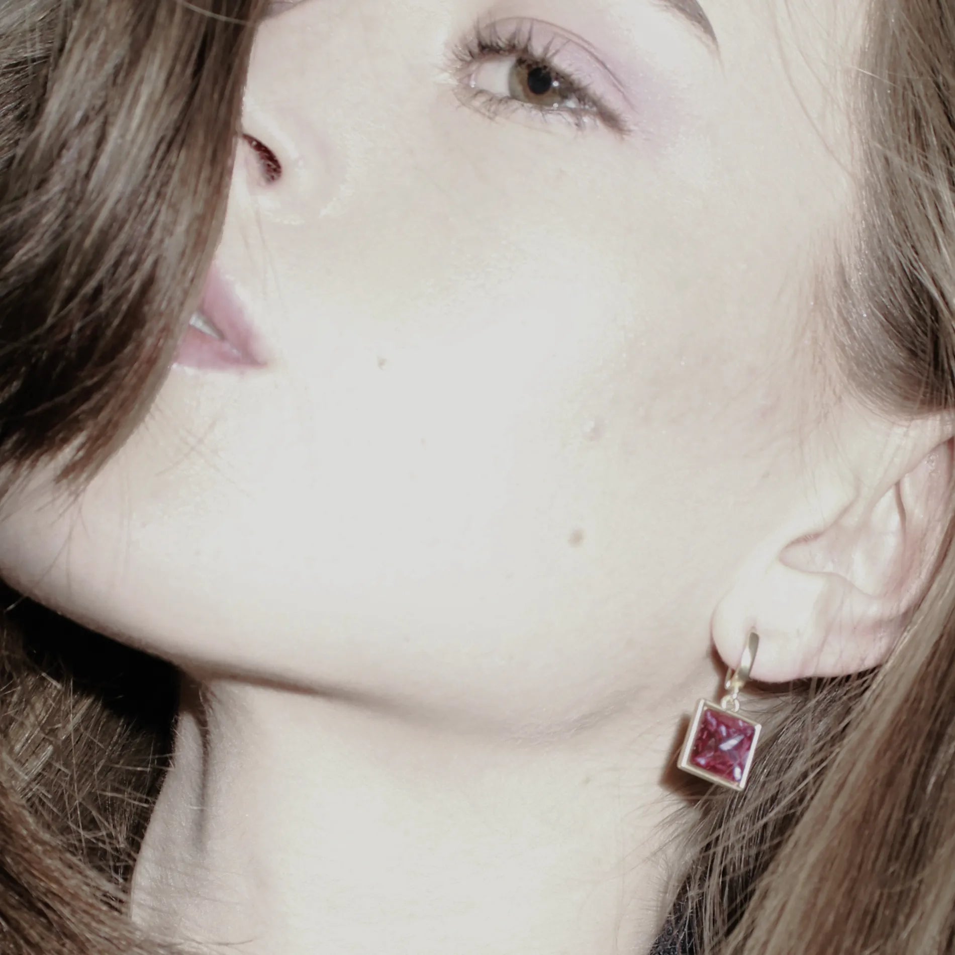 Audrey IN:STORE Fuchsia Huggie Earring Gold Plating, DNSK Copenhagen