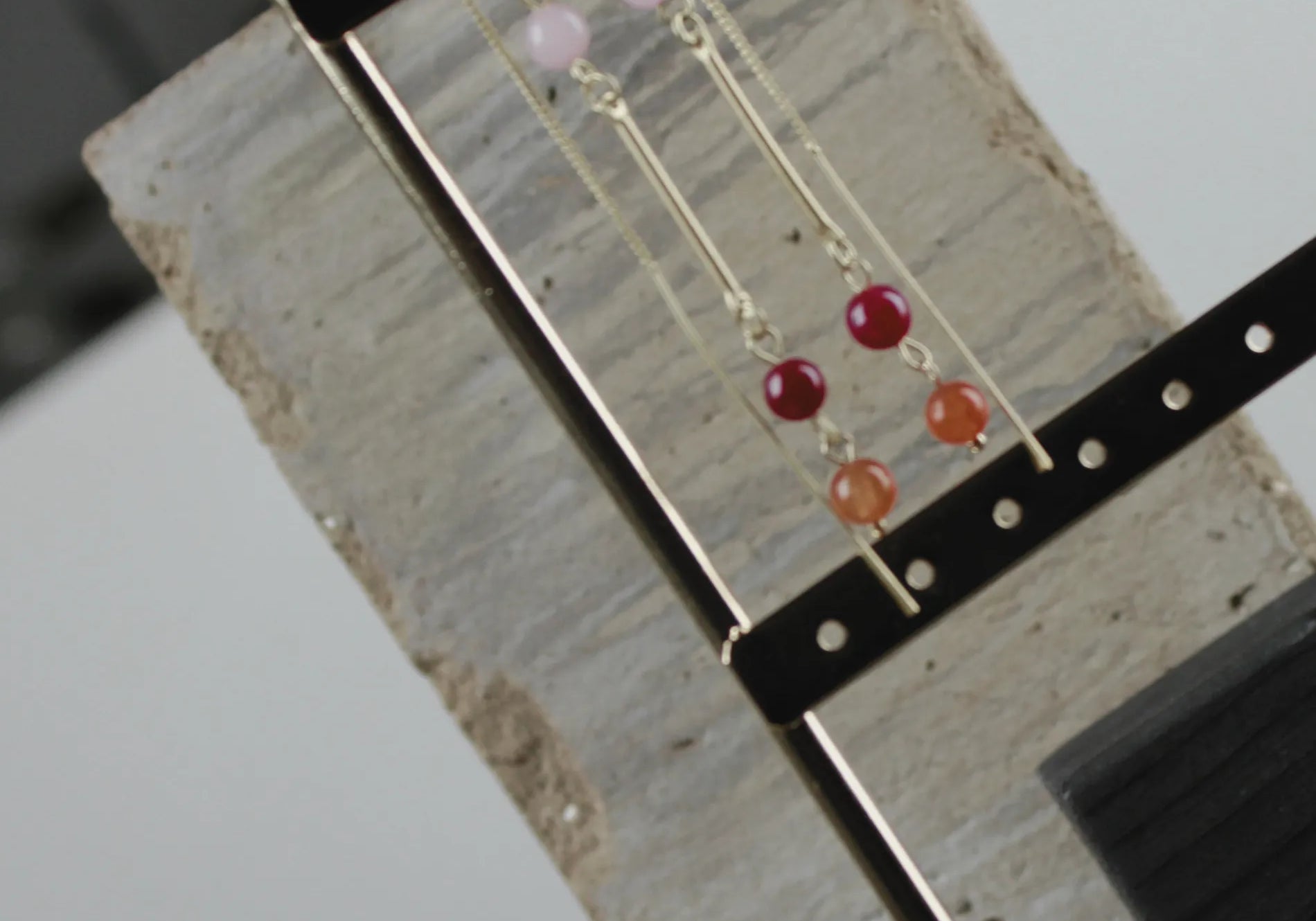Audrey IN:STORE Pinkish Chain Earring Gold Plating, DNSK Copenhagen