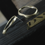 Elysian IN:STORE Pendiente orgánico chapado en oro