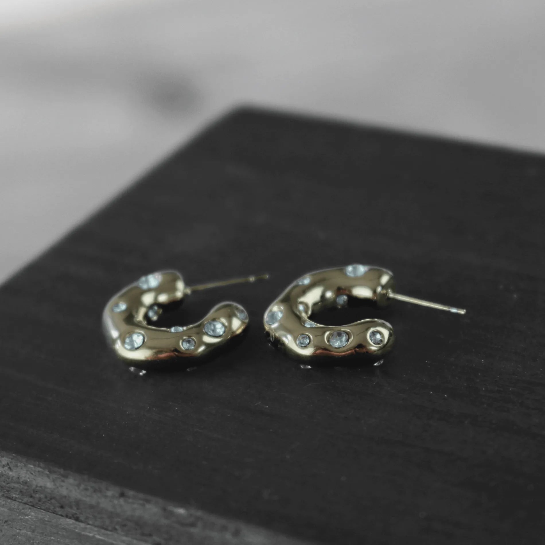 Scandinavisch minimalistisch juweelontwerp I Scandinavisch DNA sinds 1971 I Dansk Copenhagen