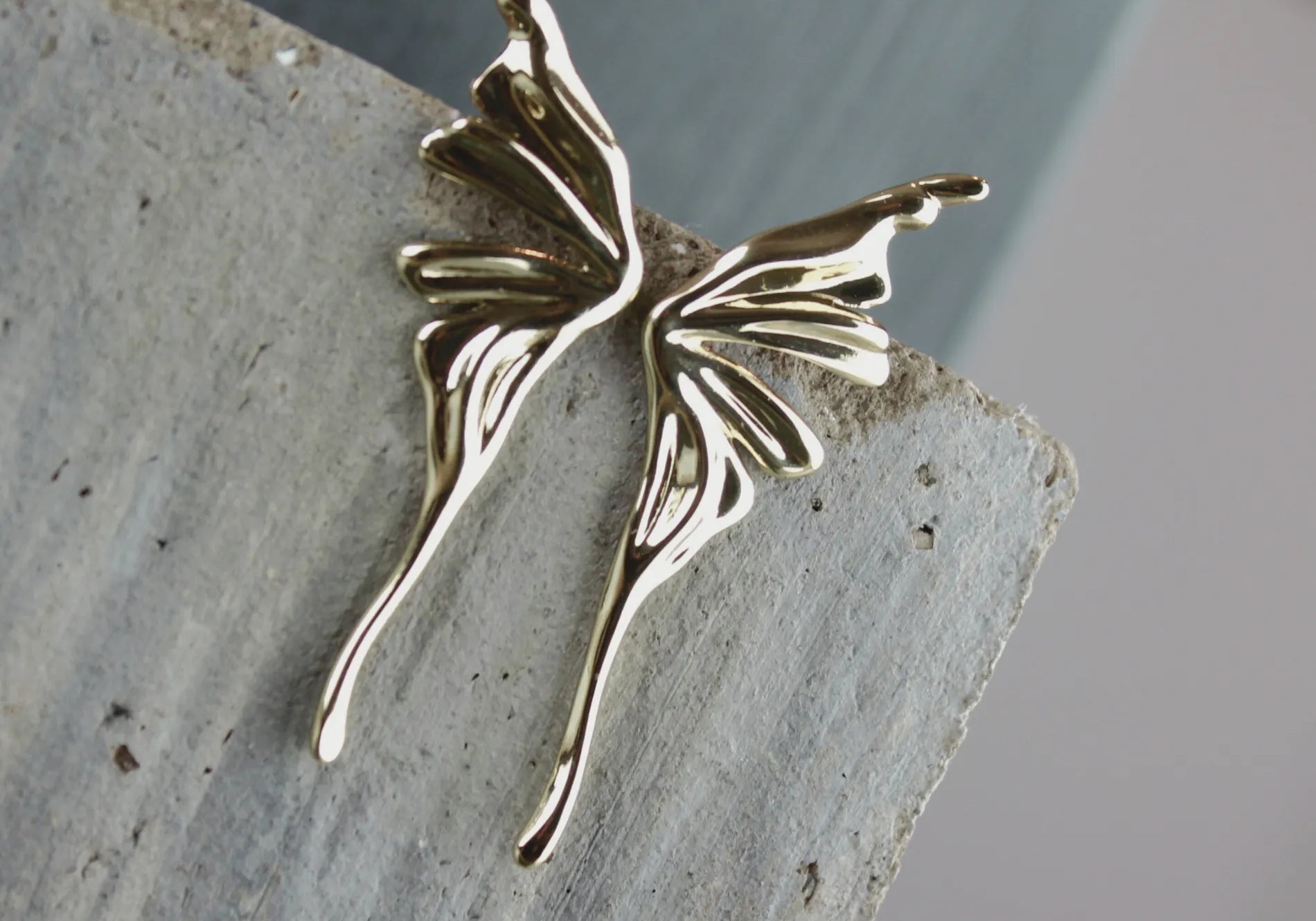 Courage Waterproof Wing Statement Oorbel 18K Verguld, Dansk Copenhagen