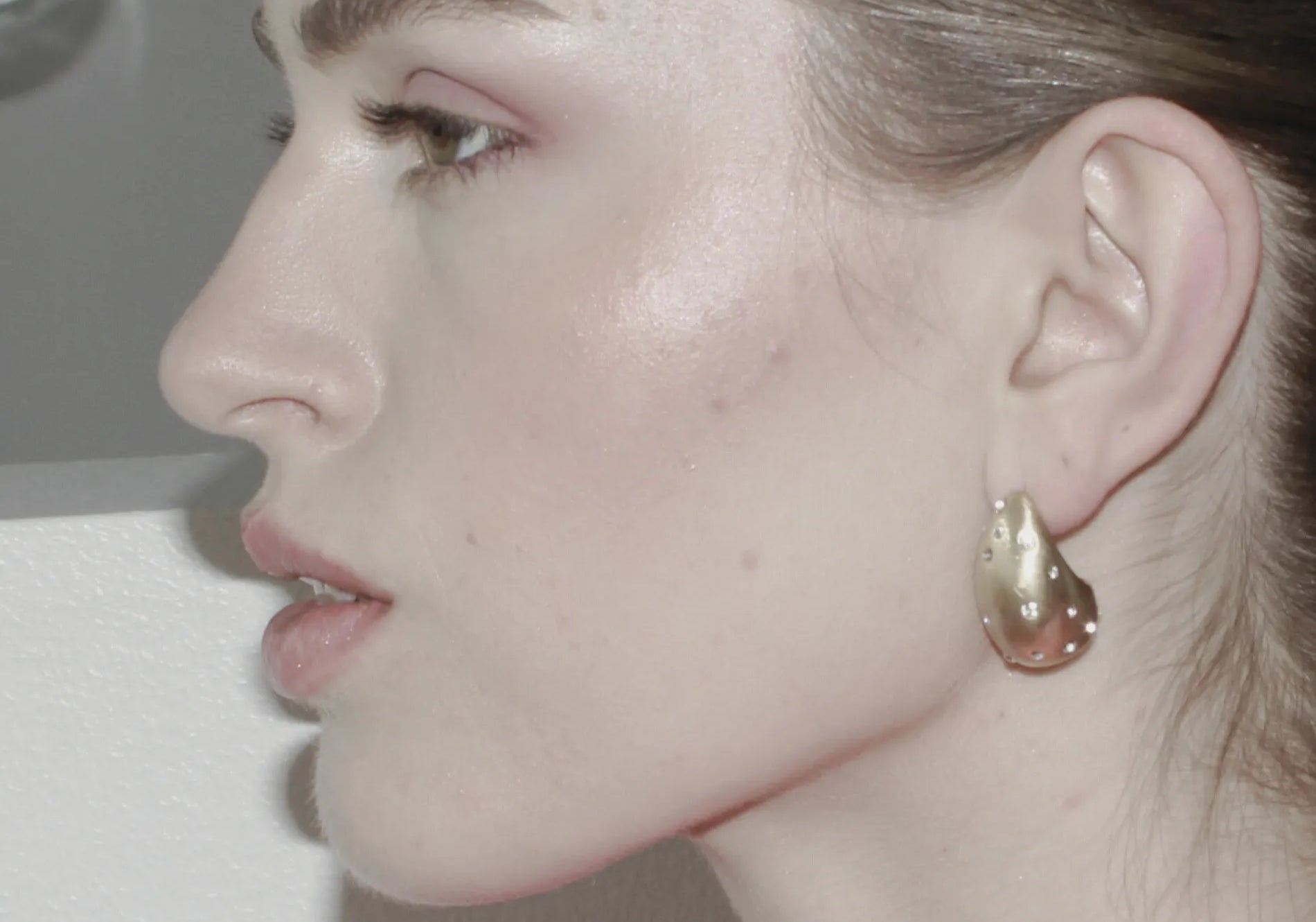 Joy Waterproof Clear Simple CZ Paisley Earring 18K Gold Plating, Dansk Copenhagen