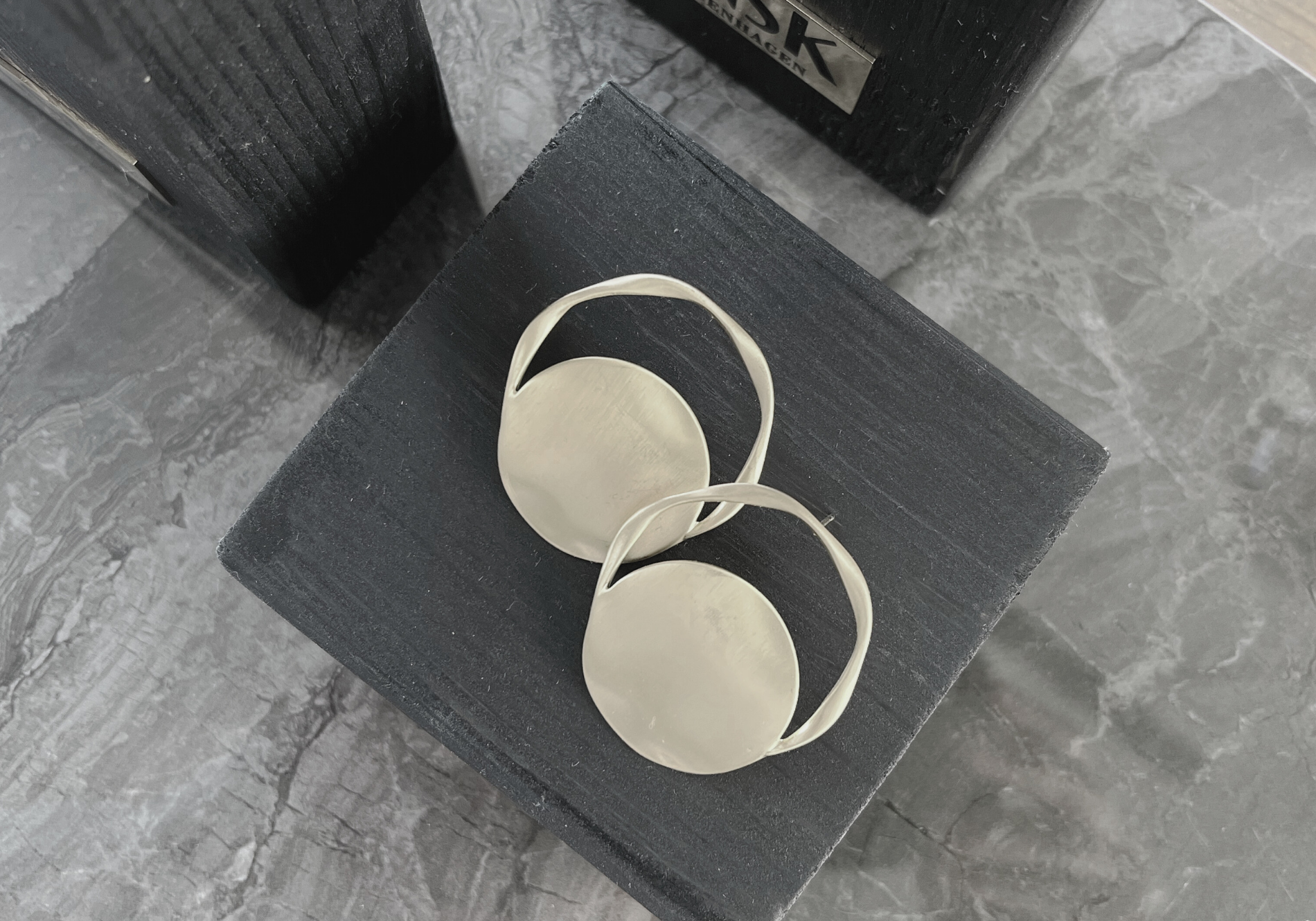 Courage Waterproof Brushed Artfull Round Statement Earring Silver Plating, DNSK Copenhagen