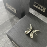 Passion Waterproof Smooth Crawler Earring Silver Plating