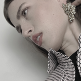 Courage Wasserfester  Dreieckiger Statement-Ohrring 18K Goldplattierung