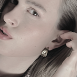 Courage Wasserfester 3D-Spiegel Statement-Ohrring Versilbert