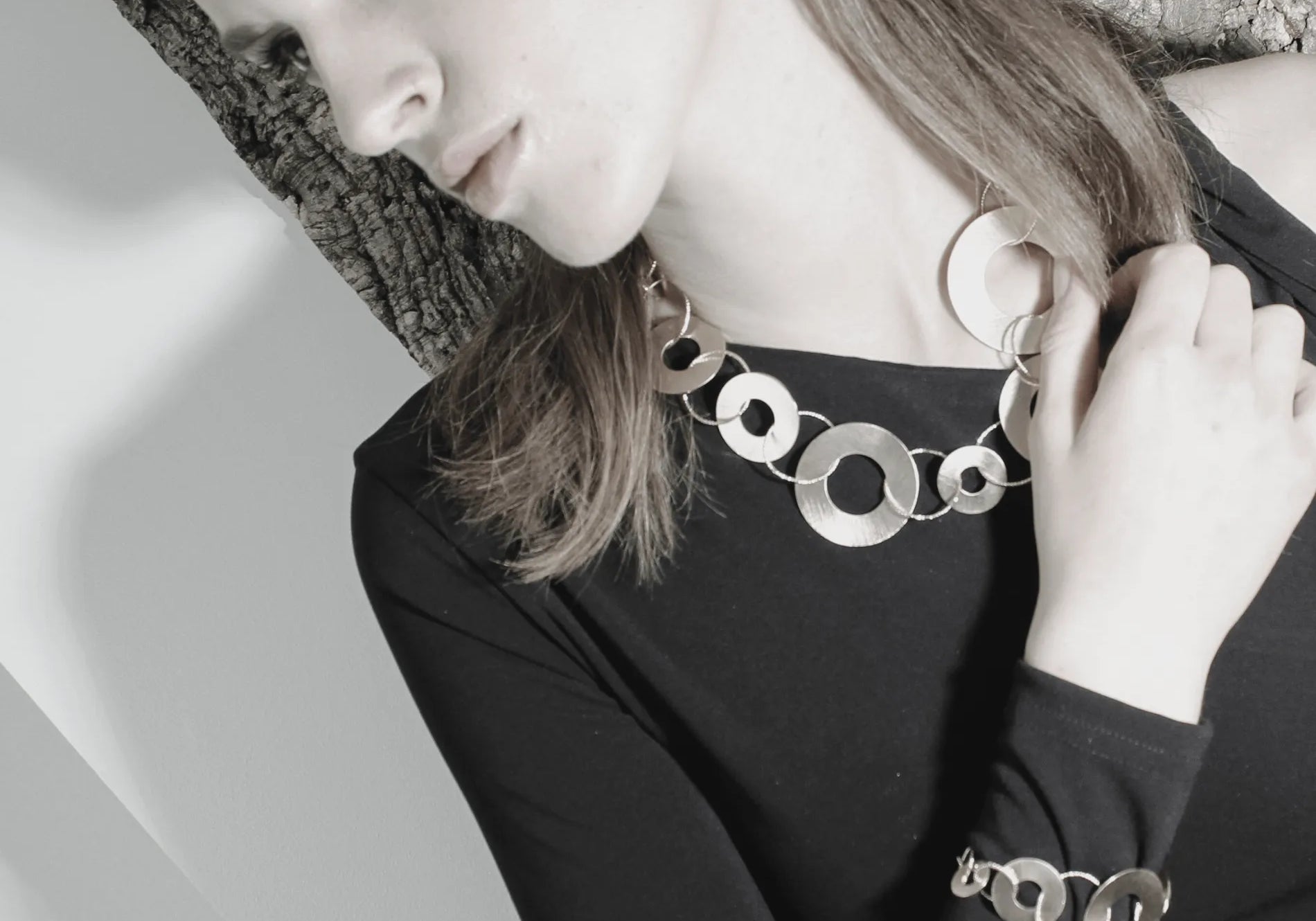 Skandinavisk minimalistisk smyckesdesign I Nordiskt DNA sedan 1971 I Dansk Copenhagen