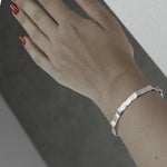 Alaya Small Wave Cuff Bracelet Silver Plating -DNSK Copenhagen