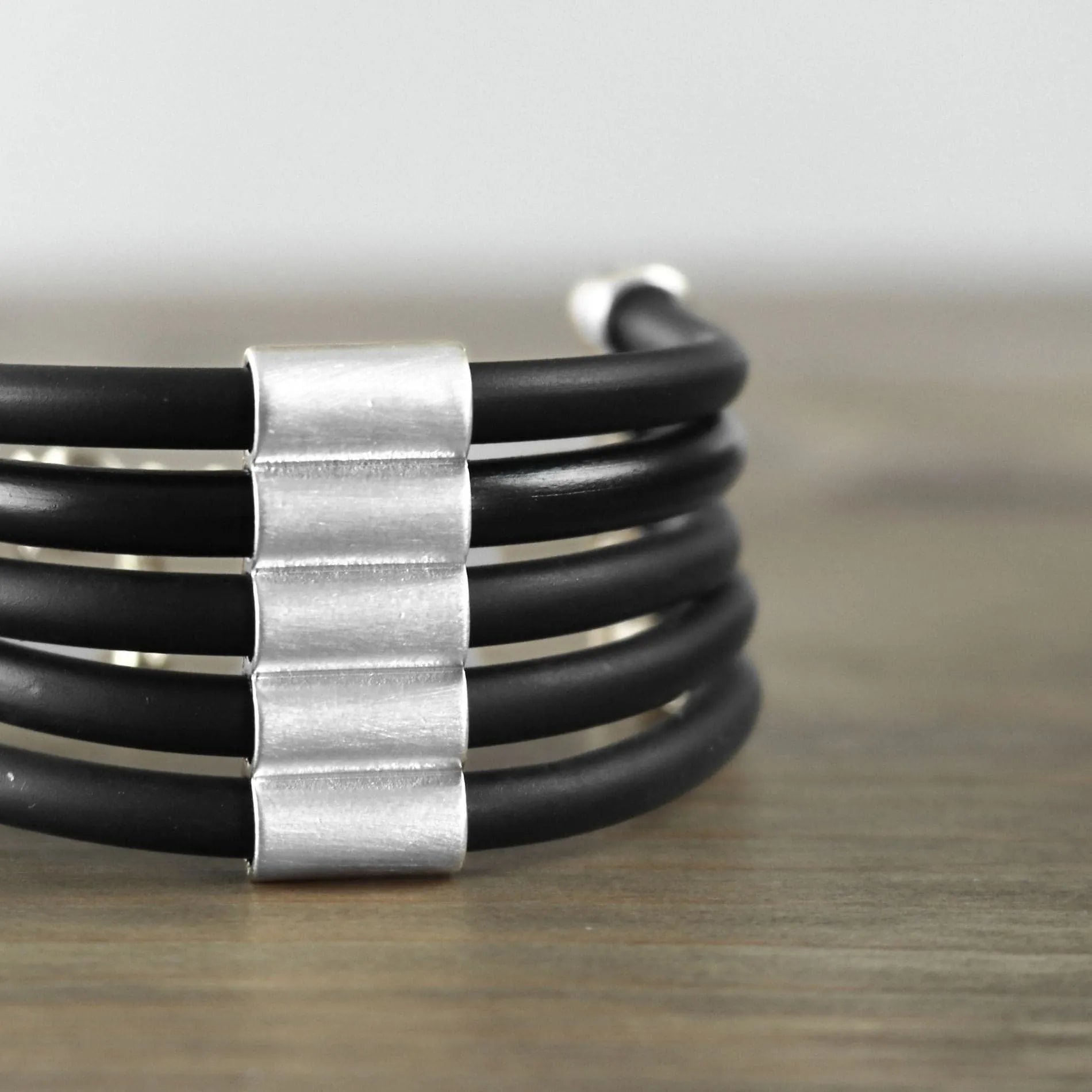 Scandinavian Minimalist Jewellery Design I Nordic DNA Since 1971 I Dansk Copenhagen