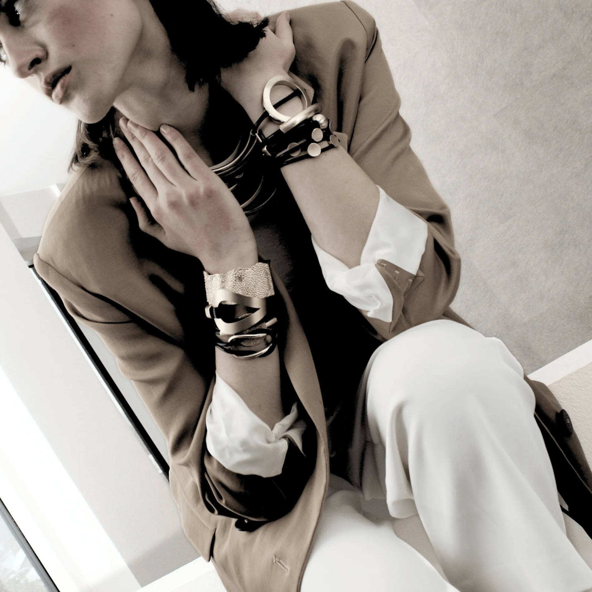 Nostalgia Ball Leather Bracelet Gold PlatingDNSK Copenhagen