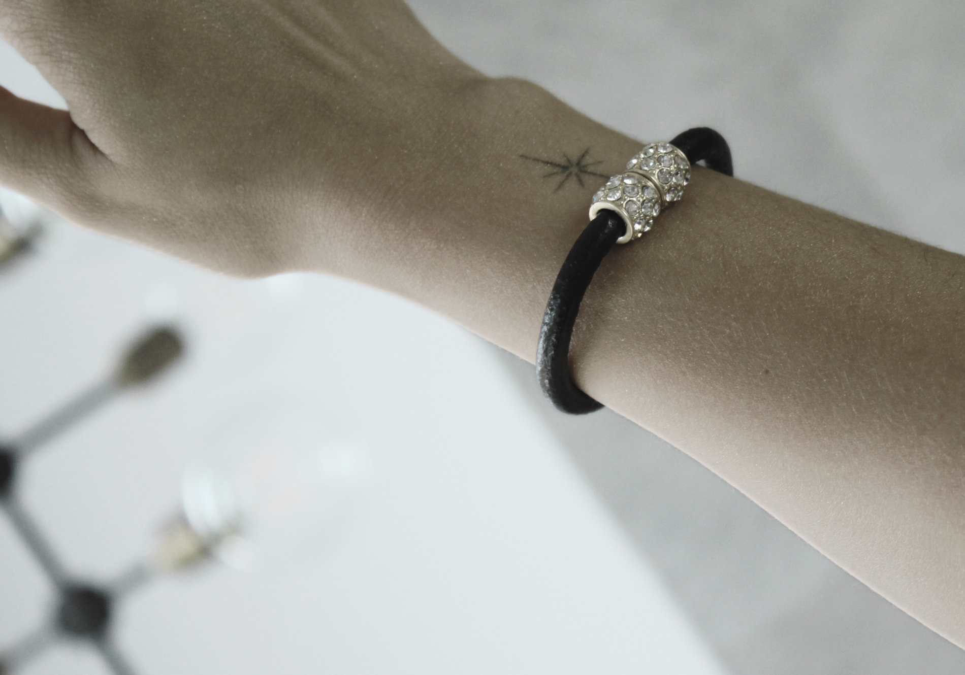 Audrey IN:STORE Magnet Crystal Leather Bracelet Silver Plating, DNSK Copenhagen
