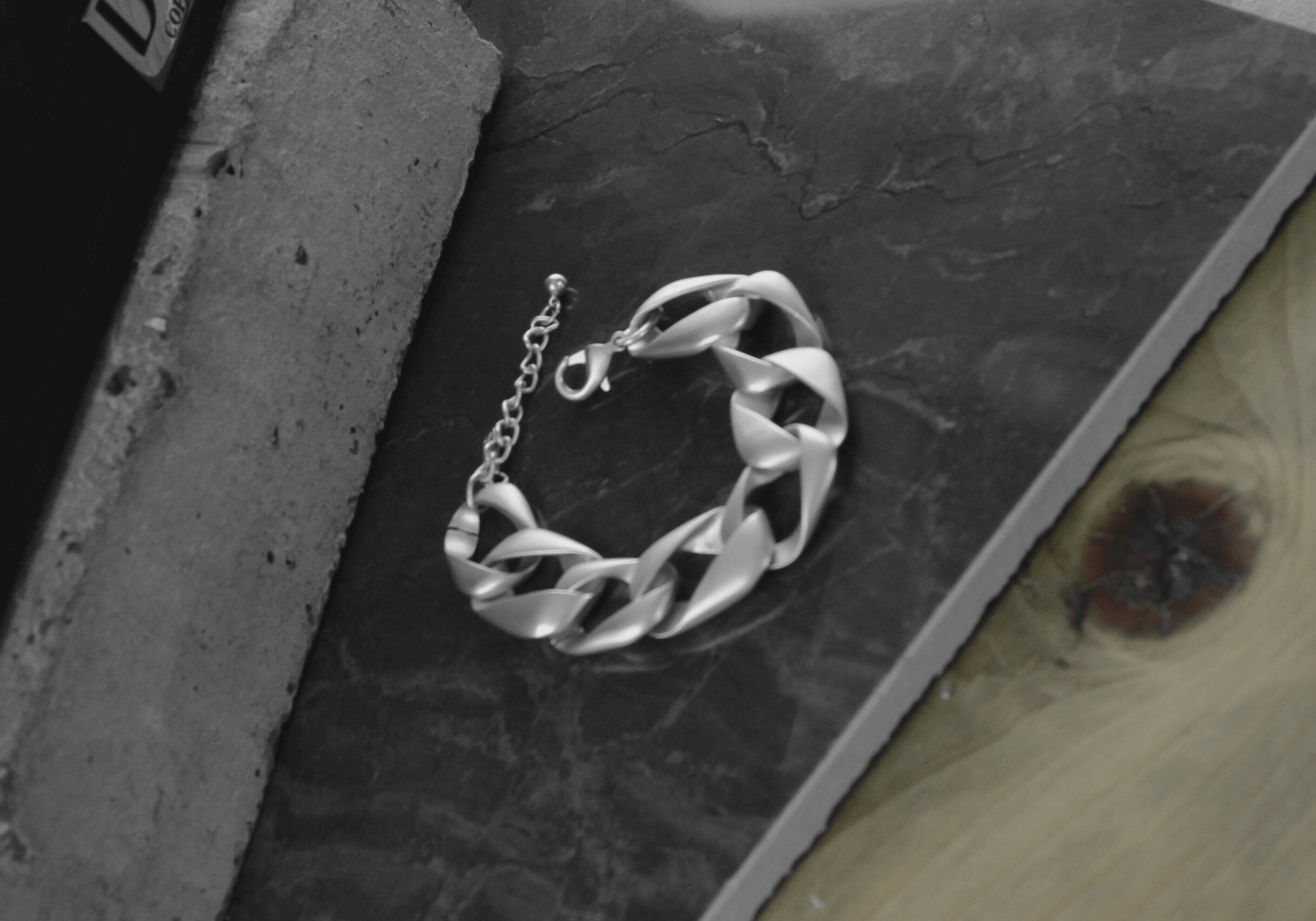 Scandinavian Minimalist Jewellery Design I Nordic DNA Since 1971 I Dansk Copenhagen