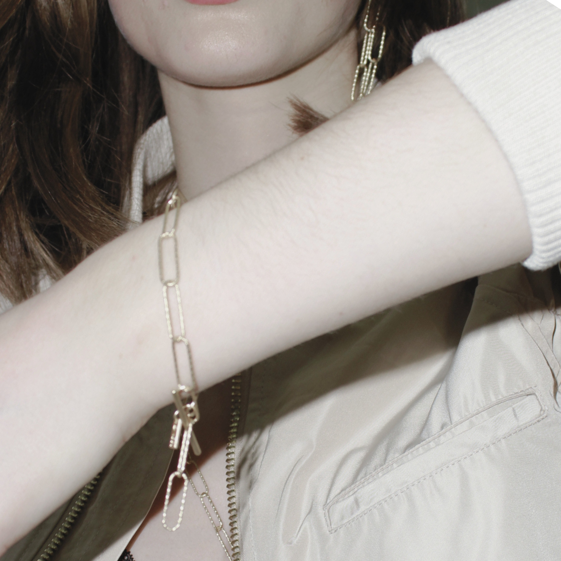 Tempeste IN:STORE T-bar Paperclip Bracelet Gold Plating, DNSK Copenhagen