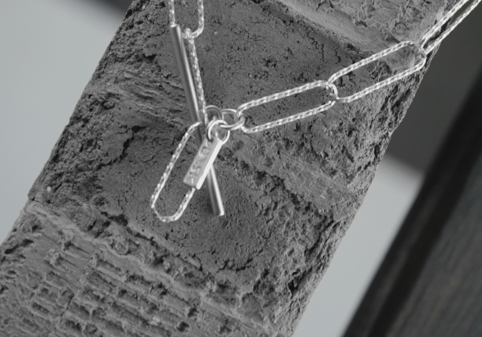 Tempeste IN:STORE T-bar Paperclip Bracelet Silver Plating, DNSK Copenhagen