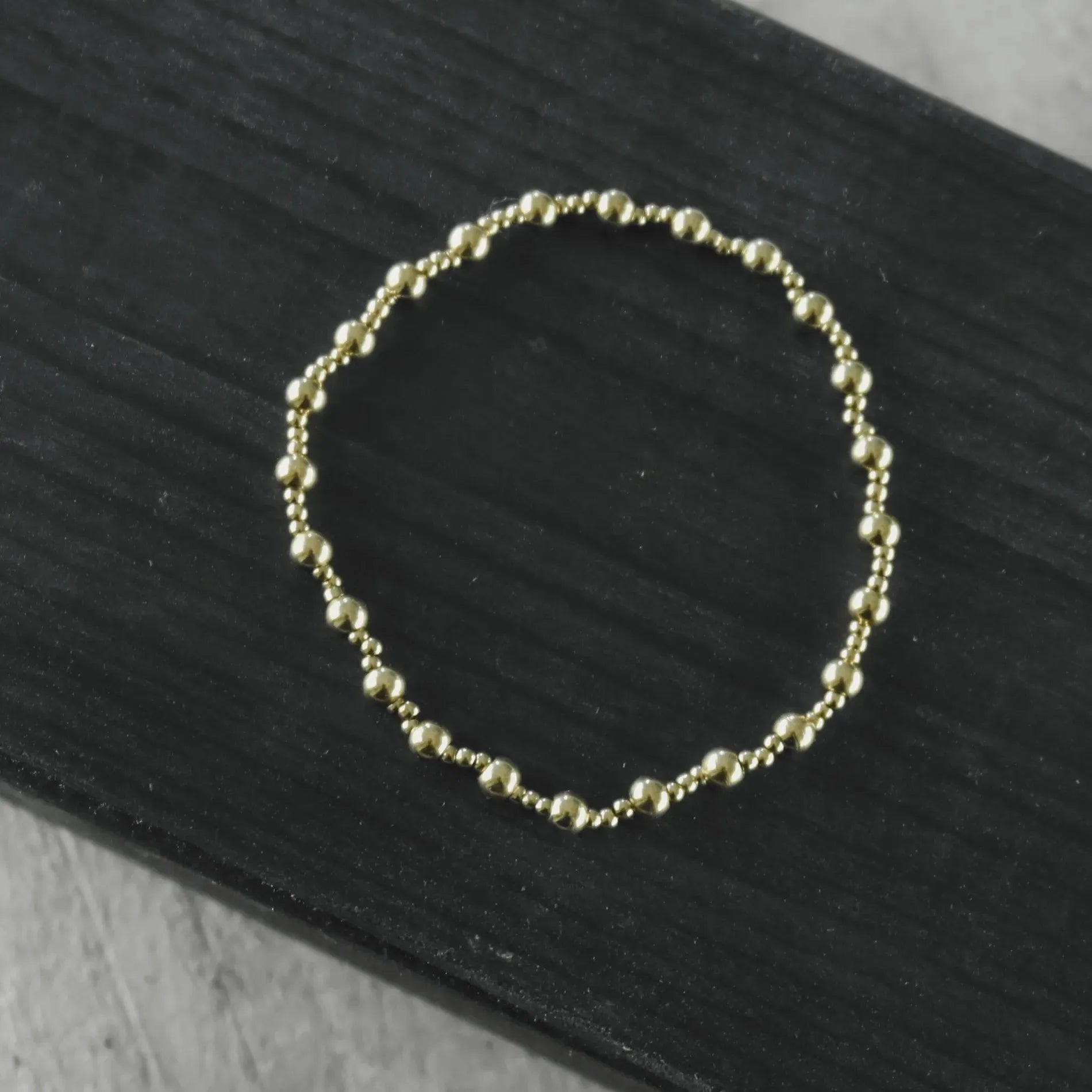 Passion Waterproof Elastic 2 Ball Bracelet 18K Gold PlatingDNSK Copenhagen