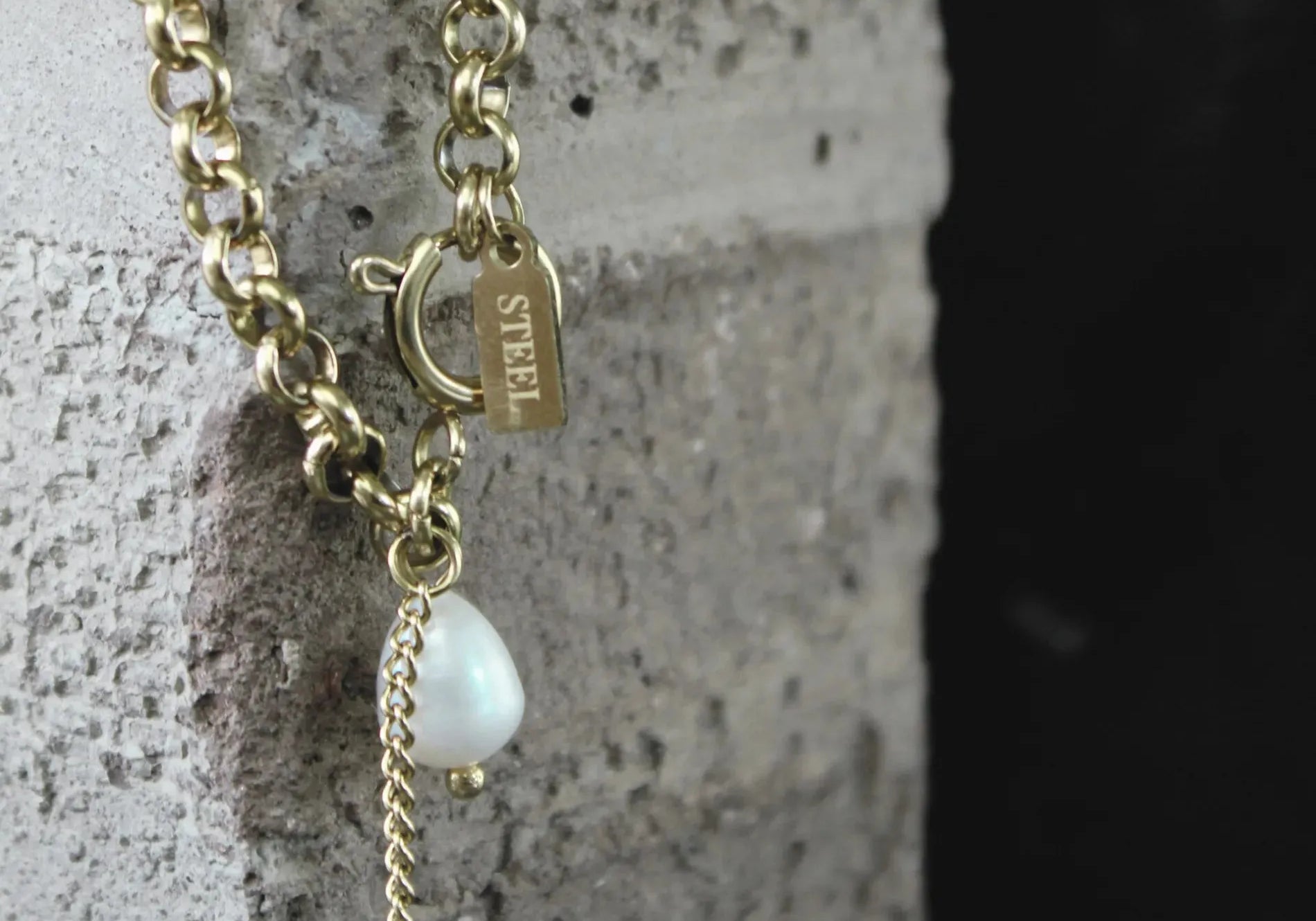 Joy Waterproof Link Pearl Bracelet 18K Gold Plating, Dansk Copenhagen