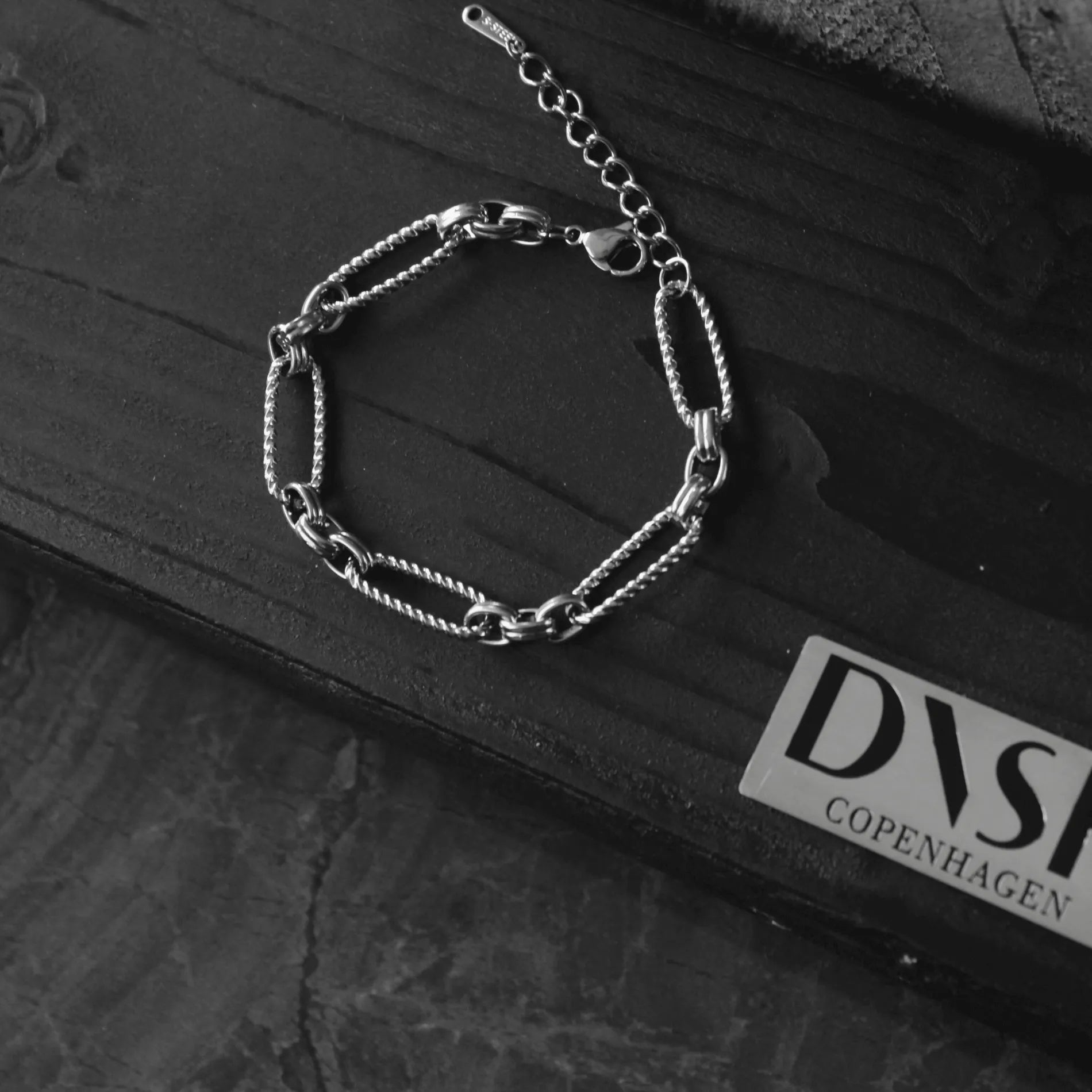 Scandinavian Minimalist Jewellery Design I Nordic DNA Since 1971 I Dansk Copenhagen