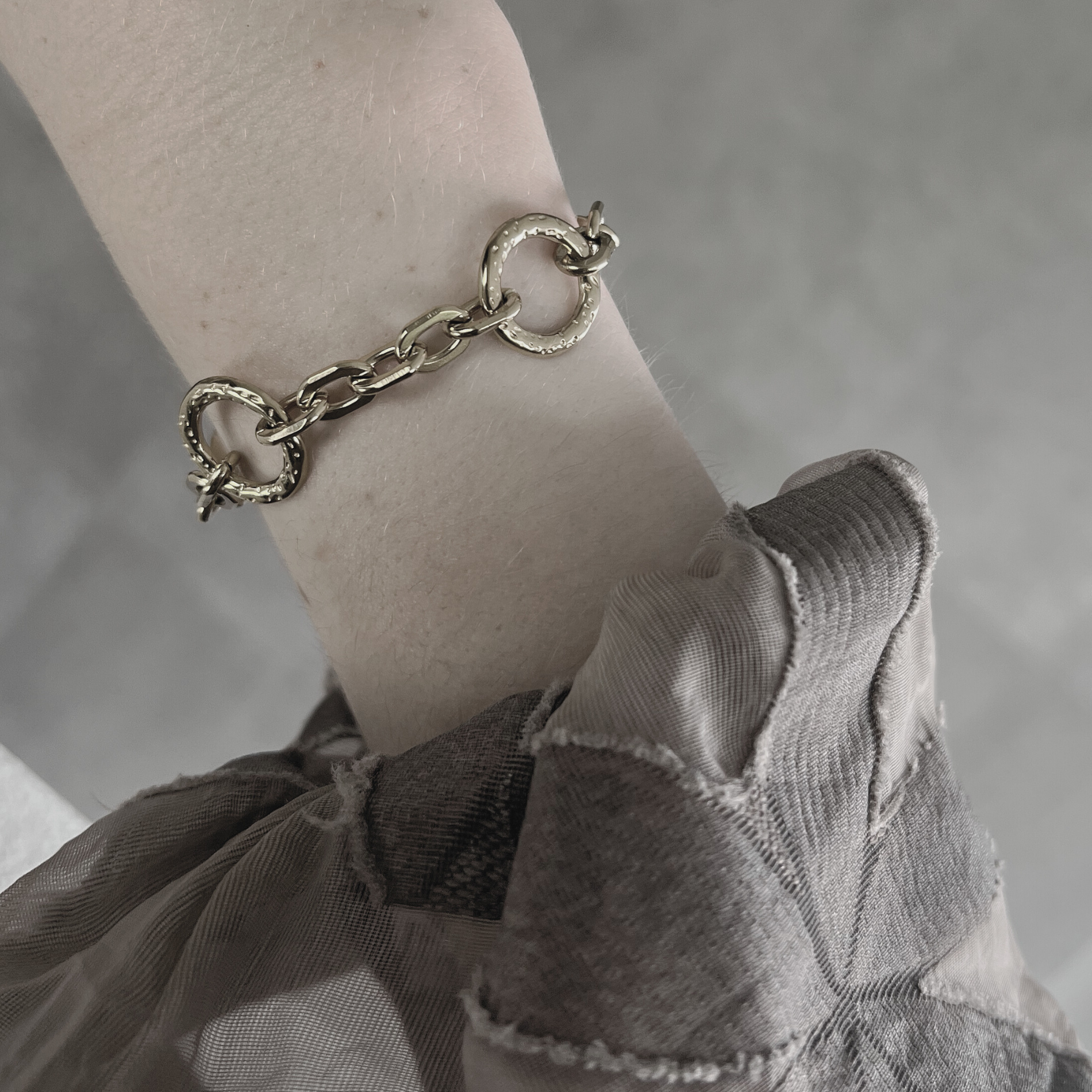 Courage Waterproof Hammered Ring Bracelet Silver Plating, DNSK Copenhagen