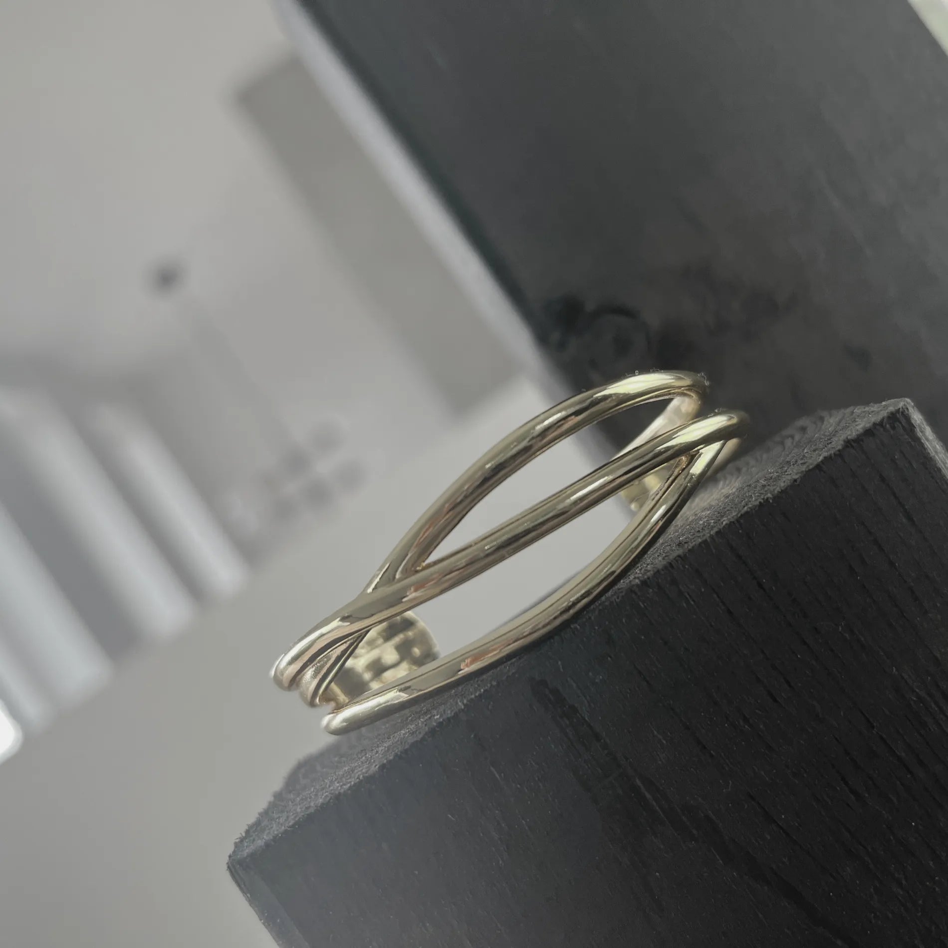 Passion Waterproof 3 String Cuff Bracelet 18K Gold Plating, DNSK Copenhagen