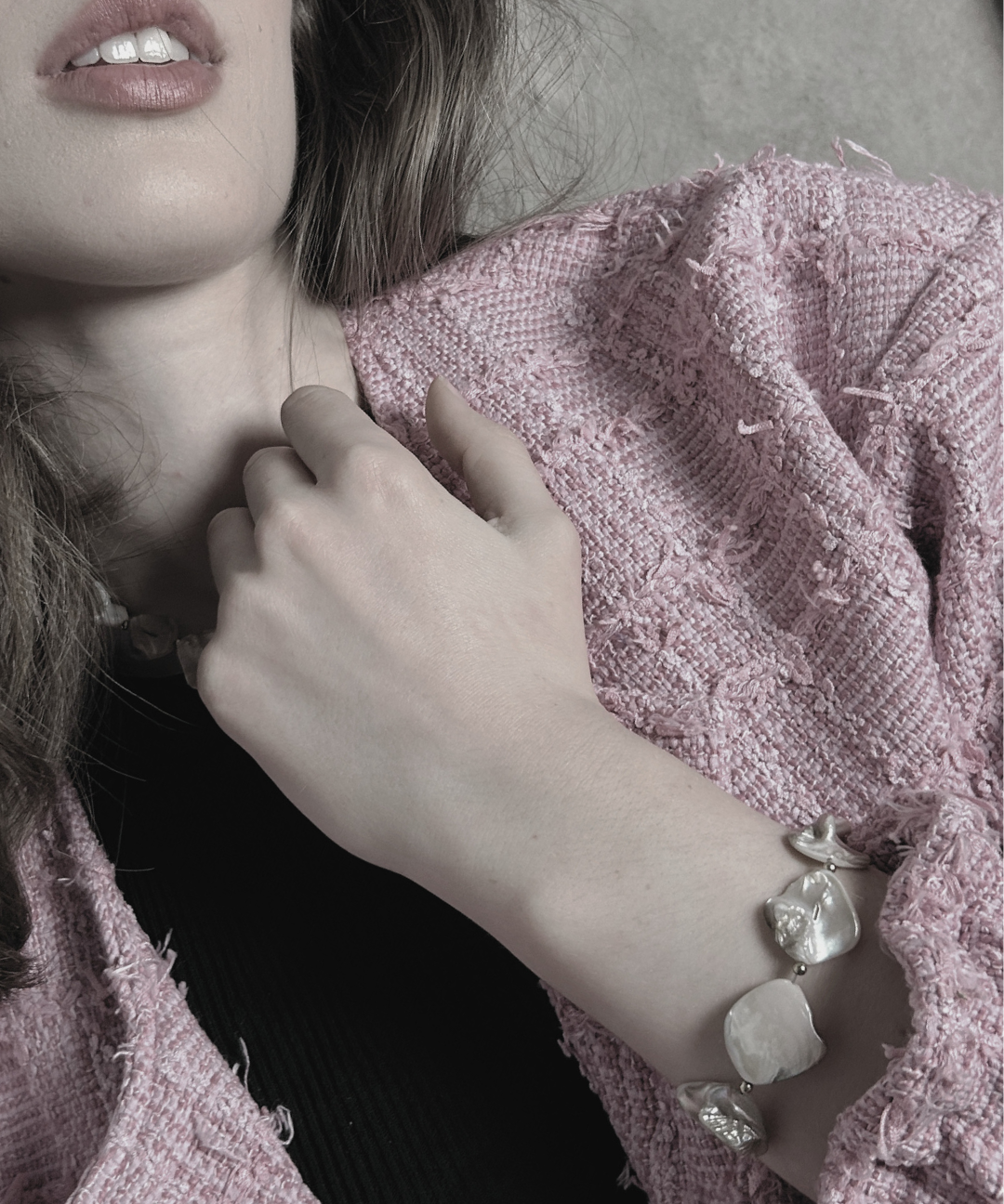 Joy Waterproof Natural Shell Bracelet 18K Gold Plating, DNSK Copenhagen