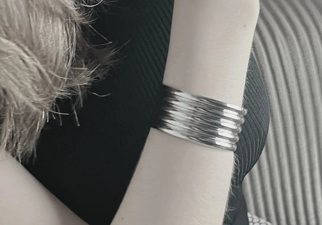 Courage Waterproof Multi Row Cuff Armband 18K Verguld, DNSK Kopenhagen