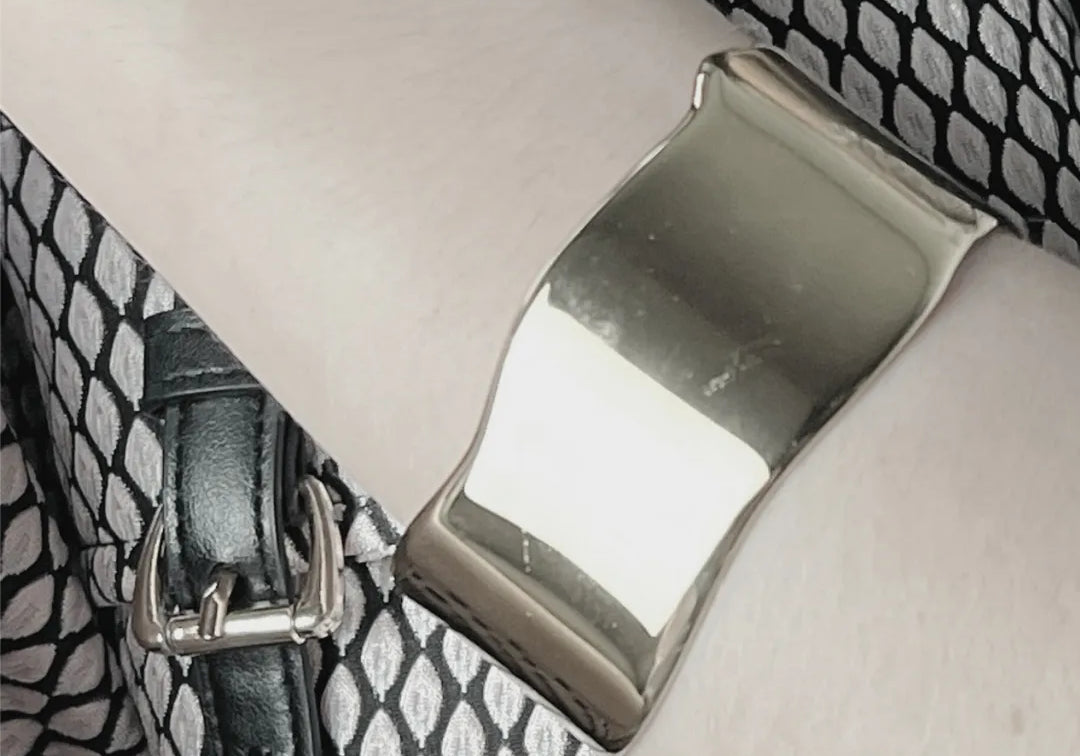Courage Waterproof Statement Curve Cuff Armband 18K Verguld, DNSK Kopenhagen