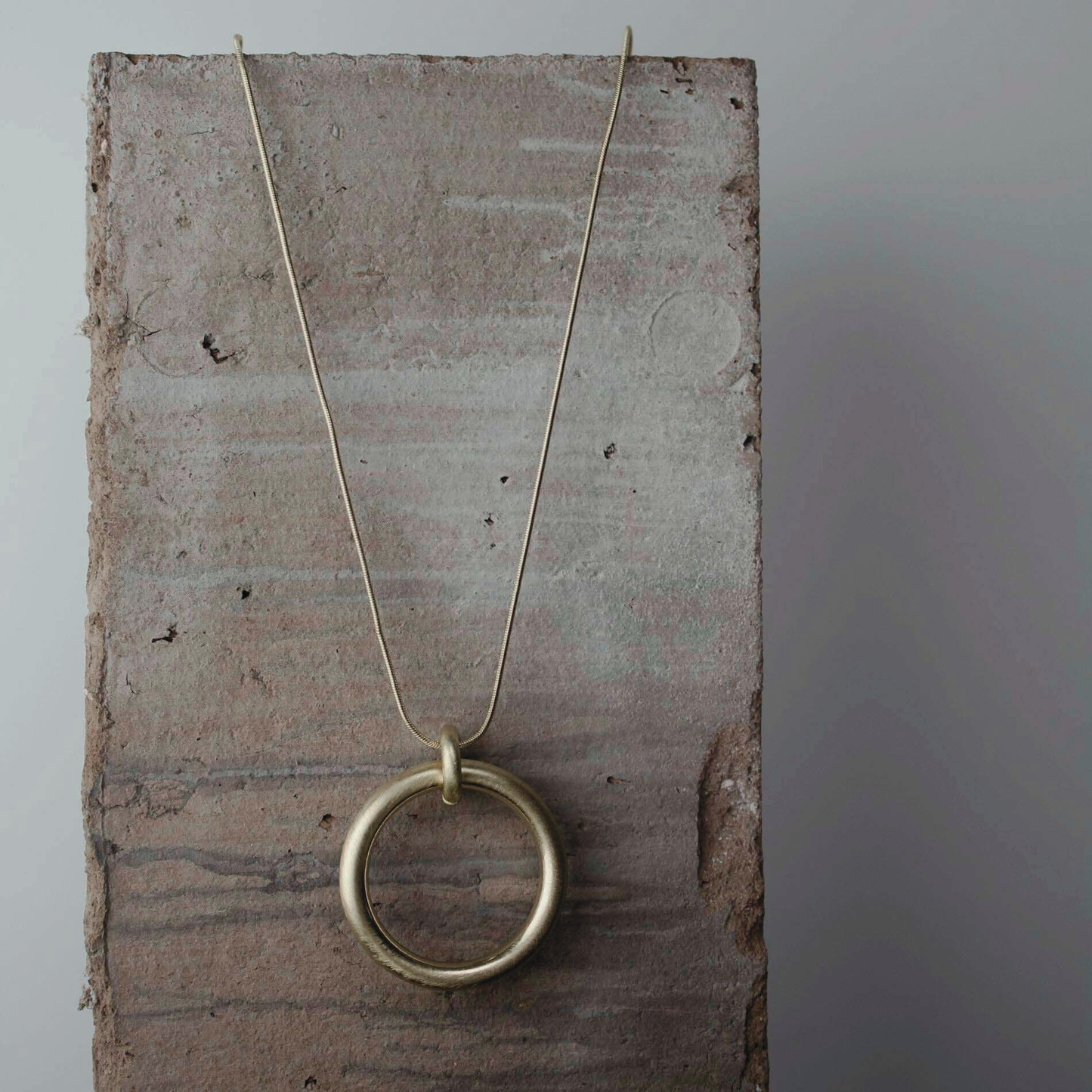 Tula Adjustable Chunky Ring Necklace Gold Plating I Dansk Copenhagen