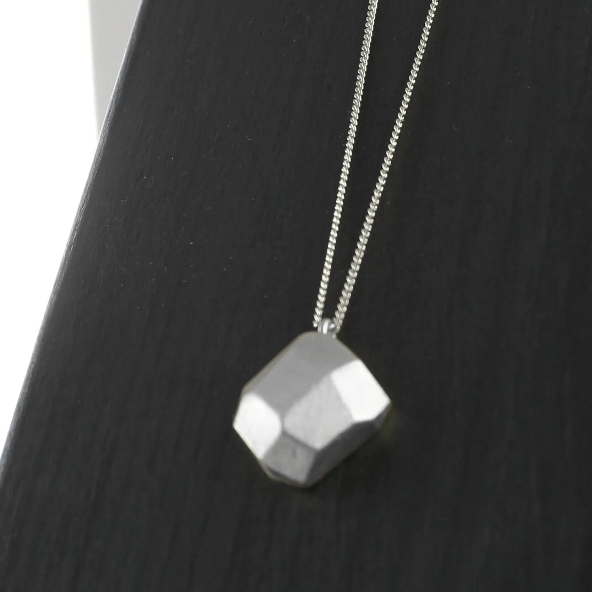 Scandinavian Minimalist Jewellery Design I Nordic DNA Since 1971 I Dansk Copenhagen