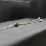 Bijoux scandinaves minimalistes I ADN nordique depuis 1971 I Dansk Copenhagen