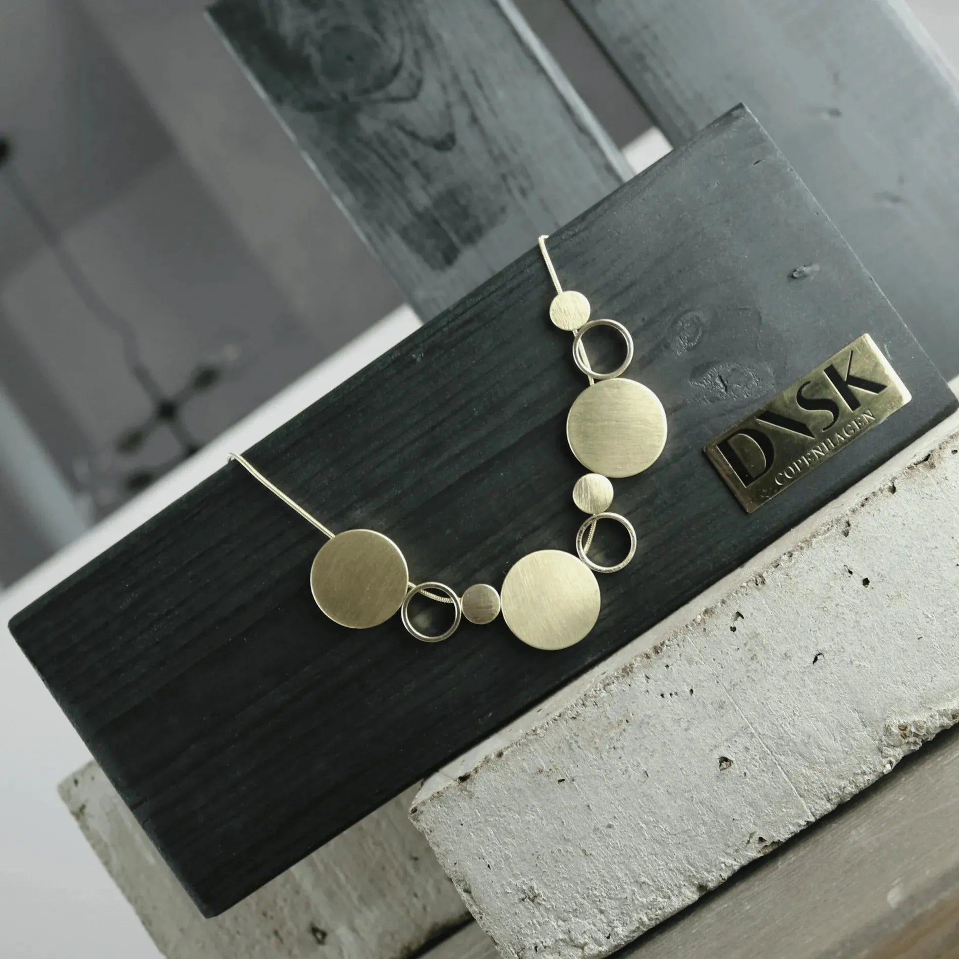 Diseño de joyería minimalista escandinava I ADN nórdico desde 1971 I Dansk Copenhagen
