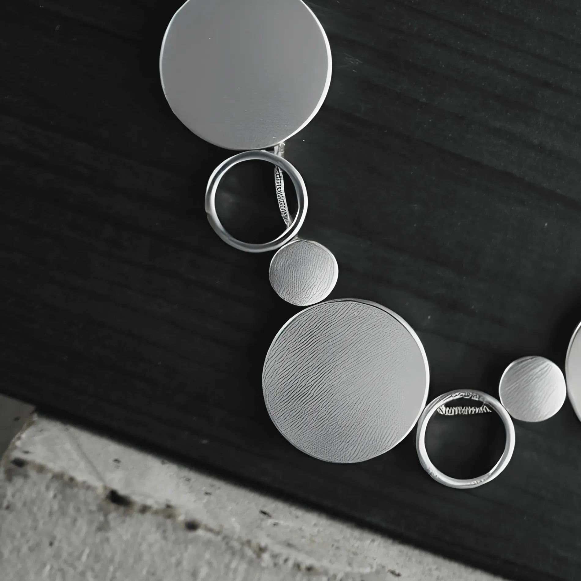 Diseño de joyería minimalista escandinava I ADN nórdico desde 1971 I Dansk Copenhagen