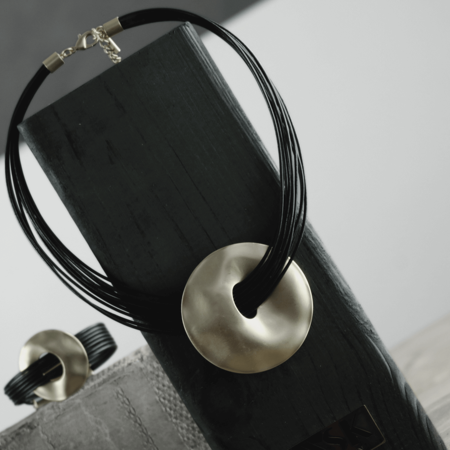 Scandinavian Minimalist Jewellery Design I Nordic DNA Since 1971 I Dansk Copenhagen