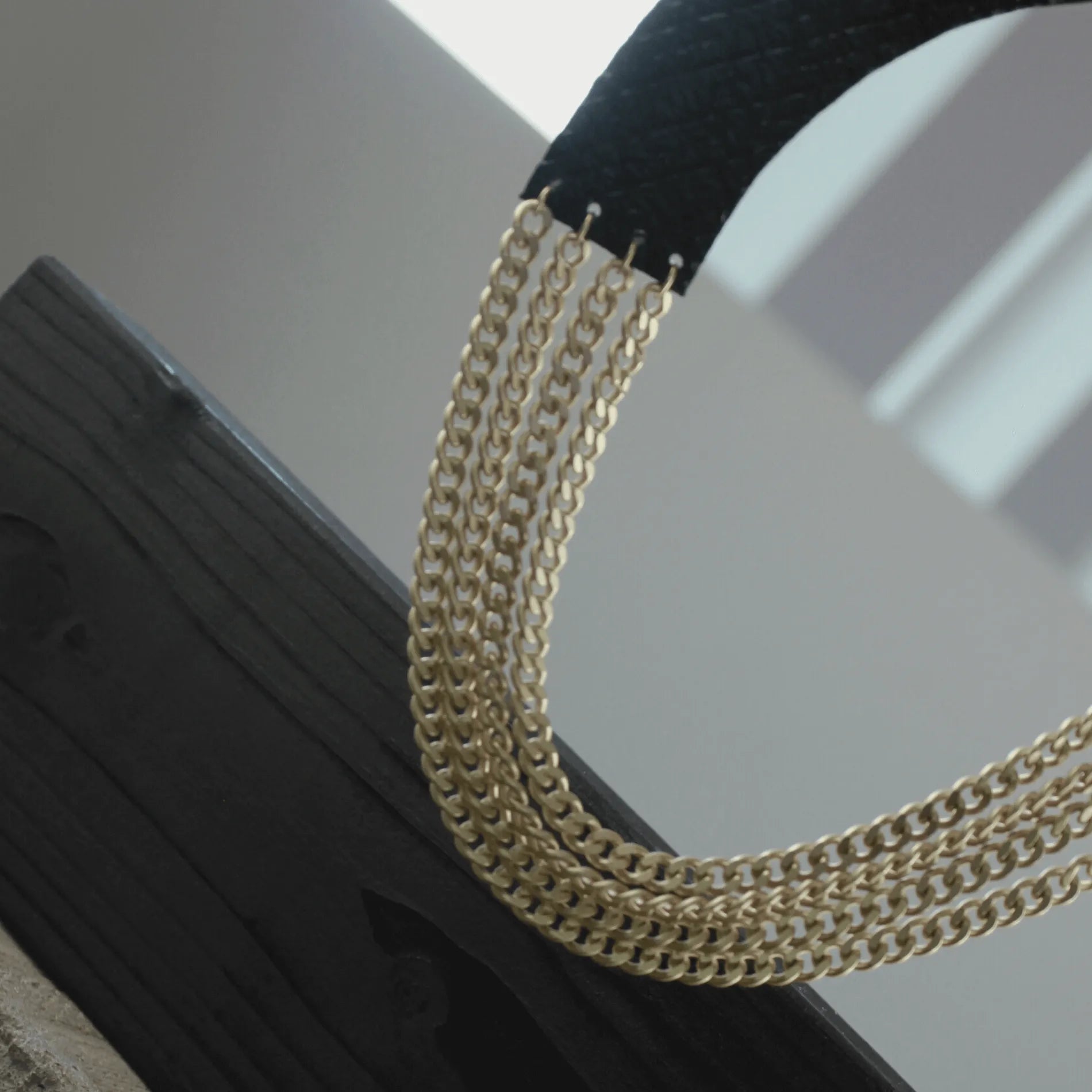 Anastazia IN:STORE Short Multi Link Leather Necklace Gold PlatingDNSK Copenhagen