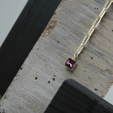 Audrey IN:STORE Collier Court Fuchsia Plaqué Or