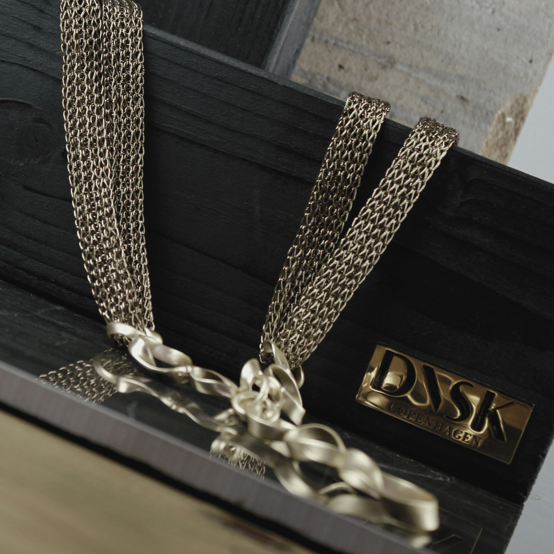 Anastazia IN:STORE Long Knittet Fluid Necklace Gold PlatingDNSK Copenhagen