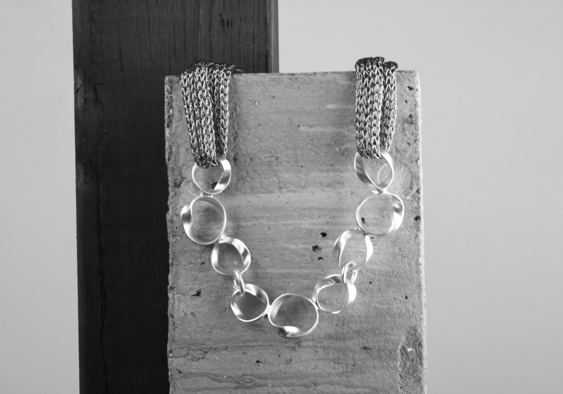Anastazia IN:STORE Short Knittet Fluid Necklace Silver Plating, DNSK Copenhagen