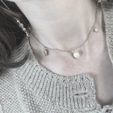 Audrey IN:STORE Korte Stip & Multi Parel Ketting Verguld