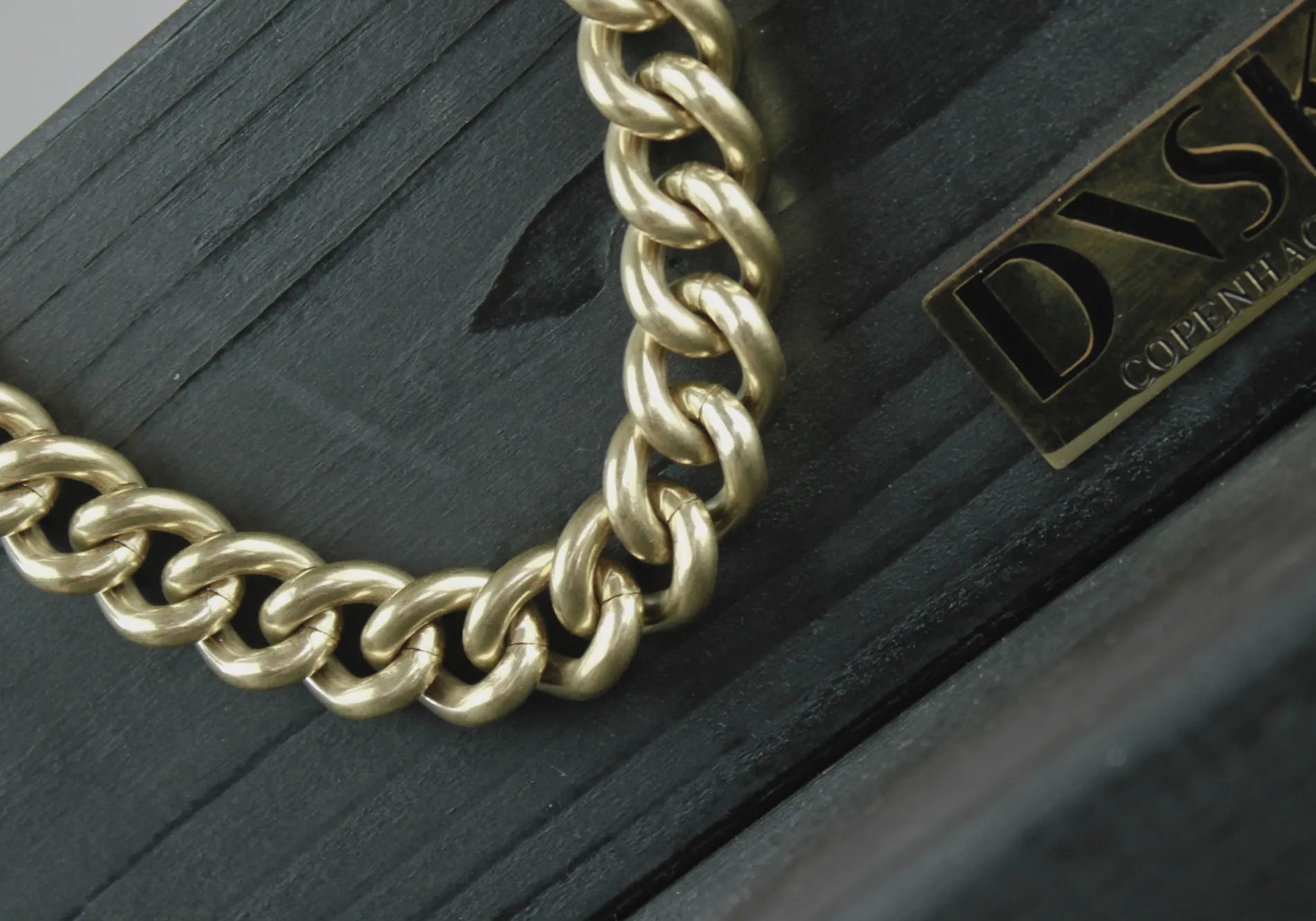 Courage Waterproof Mega Chunky Panzer Necklace Gold Plating, Dansk Copenhagen