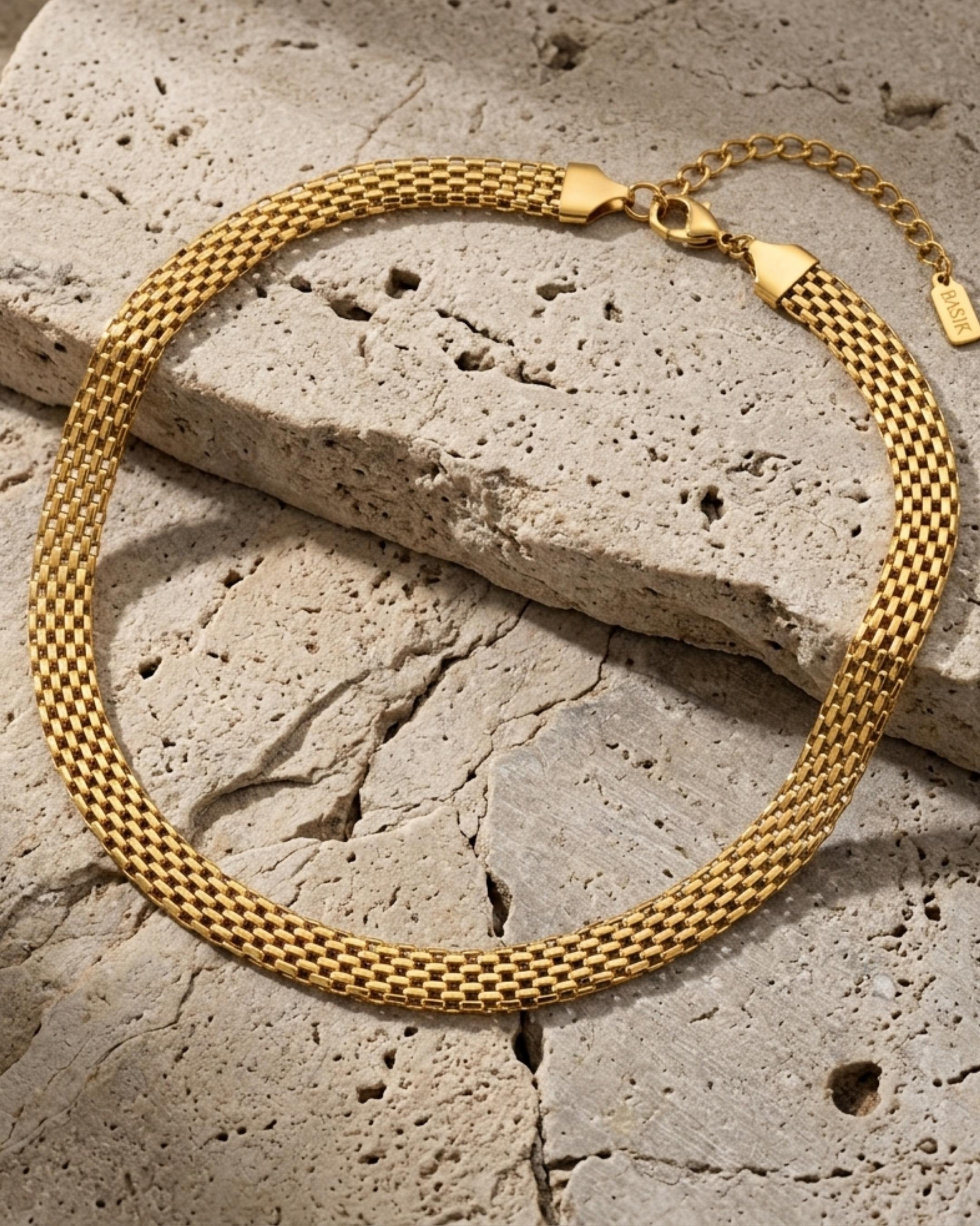 Passion Waterproof Short Vintage Necklace 18K Gold Plating