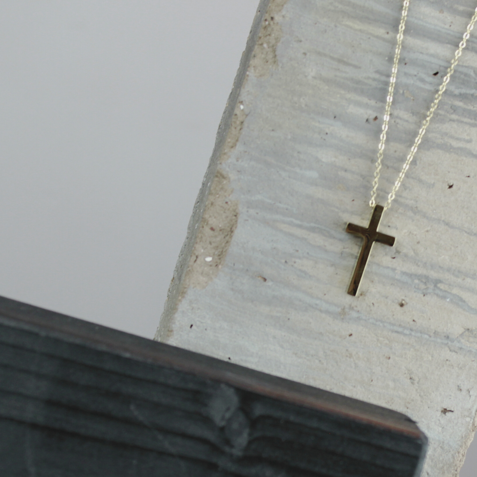 Love Waterproof Short Cross Necklace 18K Gold Plating, Dansk Copenhagen